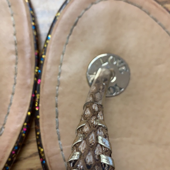 Sandals - Picture 7 of 8